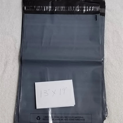 300 BAGS Of 13" X 19" STRONG POLY MAILING POSTAGE POSTAL QUALITY SELF SEAL BAG