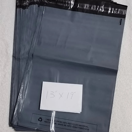 200 BAGS Of 13" X 19" STRONG POLY MAILING POSTAGE POSTAL QUALITY SELF SEAL BAG