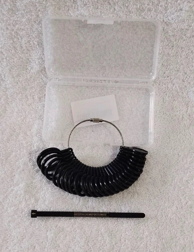UK / US ring sizer from size 0 to 13 A - Z unisex measures for men and women New