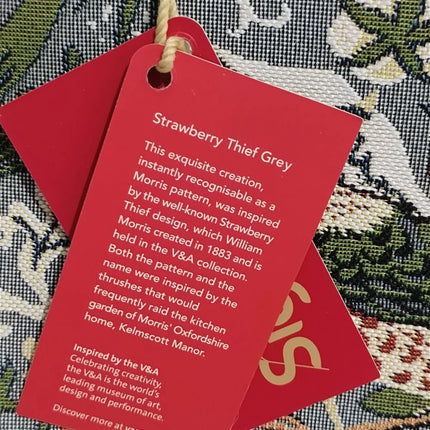 Signare Tapestry Small City Bag Shoulder Casual Work Women HandBag Strawberry